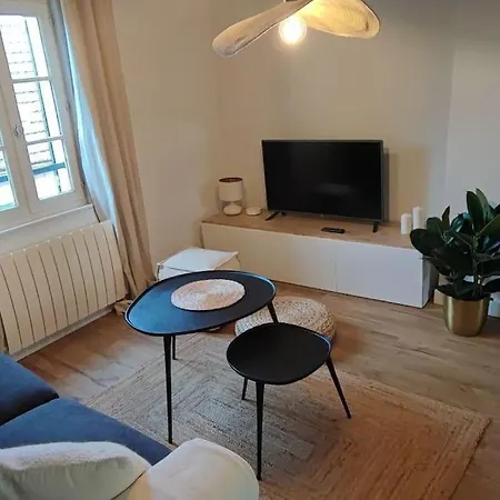 Appartement De Charme Au Coeur De Ville Magny-en-Vexin Exterior photo